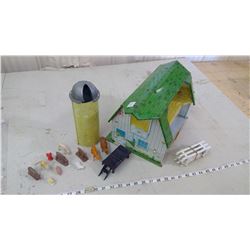 1950'S "MARX" TIN TOY BARN W/ ANIMALS