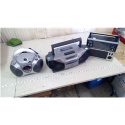 2 GHETTO BLASTERS AND SHORT WAVE RADIO