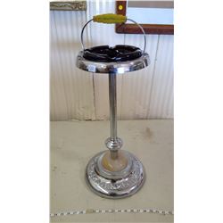 CHROME UPRIGHT ASHTRAY WITH BAKELITE HANDLE