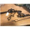 Image 3 : VINTAGE "VICTOR" METAL TRAPS X2 LARGE - MED. 2X THE MONEY