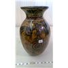 Image 1 : VASE - HAND DECORATED