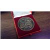 Image 3 : GREAT WALL OF CHINA MEDAL WITH PANDA REVERSE. HUGE 62MM BRONZE MEDAL IN ORIGINAL CASE OF ISSUE.