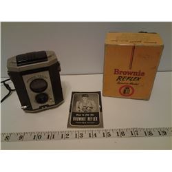 BROWNIE REFLEX SYNCHRE MODEL ORIGINAL BOX AND INSTRUCTIONS