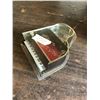 Image 1 : PIANO MUSIC BOX