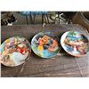 Image 1 : 3 MOVIE COLLECTOR PLATES 2- "SOUTH PACIFIC" AND 1 "ANNIE"