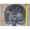 Image 2 : FARM IMPLEMENT SEAT, REFURBISHED