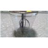 Image 2 : VINTAGE KITCHEN BEATER / GLASS BASE