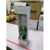 Image 1 : GREEN KEROSENE LAMP