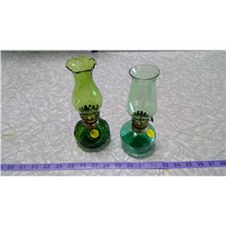 2 GREEN MINATURE LAMPS