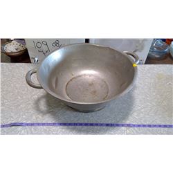 BREAD MIXING PAN