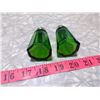 Image 2 : PAIR OF GREEN DEPRESSION GLAS SALT & PEPPER SHAKERS