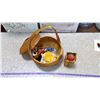 Image 1 : SEWING BASKET AND CONTENTS