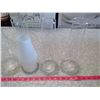 Image 2 : LOT OF 5 GLASS LAMP SHADES