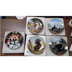 5 DECORATIVE PLATES