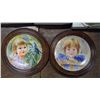 Image 2 : 5 DECORATIVE PLATES 2 IN FRAMES