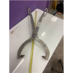 CNR- GRAPPLE- FOR LIFFTING TIES