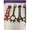 Image 2 : 6 VINTAGE TOOLS- WRENDES I M IDEAL