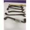 Image 1 : 5 VINTAGE TOOLS
