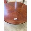 Image 3 : 48" ROUND DINING TABLE PEDESTAL BASE