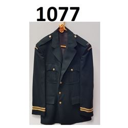 CANADIAN ARMY CAPTAINS DRESS COAT