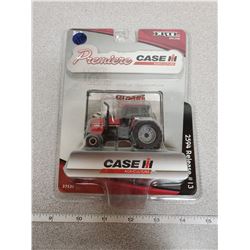 CASE/INTERNATIONAL 1/64 DIE CAST TRACTOR