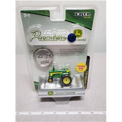 JOHN DEERE 1/64 SCALE DIE CAST TRACTOR