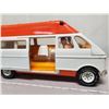Image 4 : 1970'S TONKA AMBULANCE WITH 2 ATTENDANTS