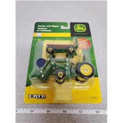 JOHN DEERE 1/64 SCALE TRACTOR