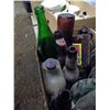 Image 3 : BOX OF VARIOUS BOTTLES