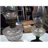 Image 3 : 2 OIL LAMPS