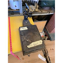 ANTIQUE RICMELIEU SCALE