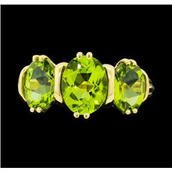 14KT Yellow Gold Ladies 5.00 ctw Peridot Three Stone Ring