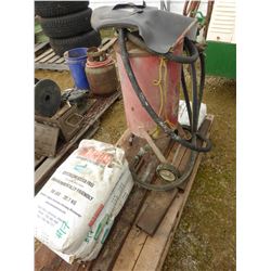 SANDBLASTER, 4 BAGS OF SAND BLASTING CRYSTALLINE & MASK