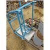 Image 3 : PALLET WITH BARREL DOLLY, BARREL PUMP, 2 METAL PAILS, HALOGEN WORK LITE, ETC