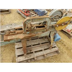 KLAEGER METAL SAW & CLAMP