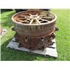 Image 1 : PALLET WITH 2 STEEL TRACTOR WHEELS FOR JOHN DEERE 15-27 D (SMOOTH)