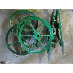 4 STEEL WHEELS & 2 AXLES (GREEN)