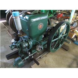 RUSTON HORNSBY 8 HP STATIONARY ENGINE (RUNNING)