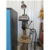Image 1 : DELTA 14 DRILL PRESS WITH LIGHT