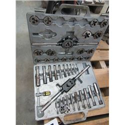 TAP & DIE SET IN GREY CASE