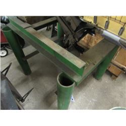 APPROX. 30" X 30" STEEL TABLE BASE (GREEN)
