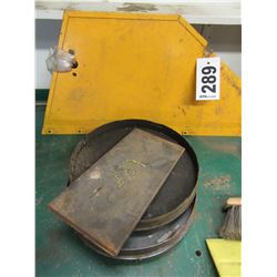 YELLOW TRACTOR FENDER & METAL TRAYS