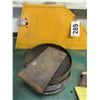Image 1 : YELLOW TRACTOR FENDER & METAL TRAYS