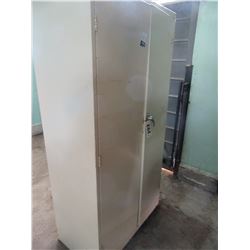 2 DOOR STORAGE CABINET WITH 5 SHELVES