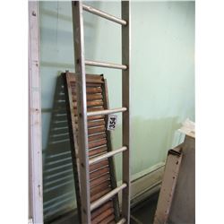 LADDER & ROLLER BAR