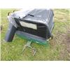 Image 3 : JOHN DEERE MC519 GRASS BAGGER