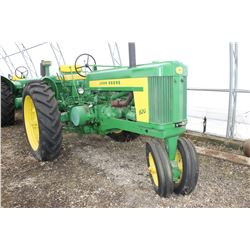 JOHN DEERE 620 ROW CROP TRACTOR (RUNNING)