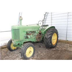 JOHN DEERE 720 DIESEL TRACTOR