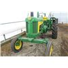 Image 4 : 1958 JOHN DEERE 530 TRACTOR (RUNNING)