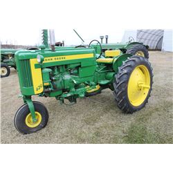 JOHN DEERE 420 TRACTOR (RUNNING)